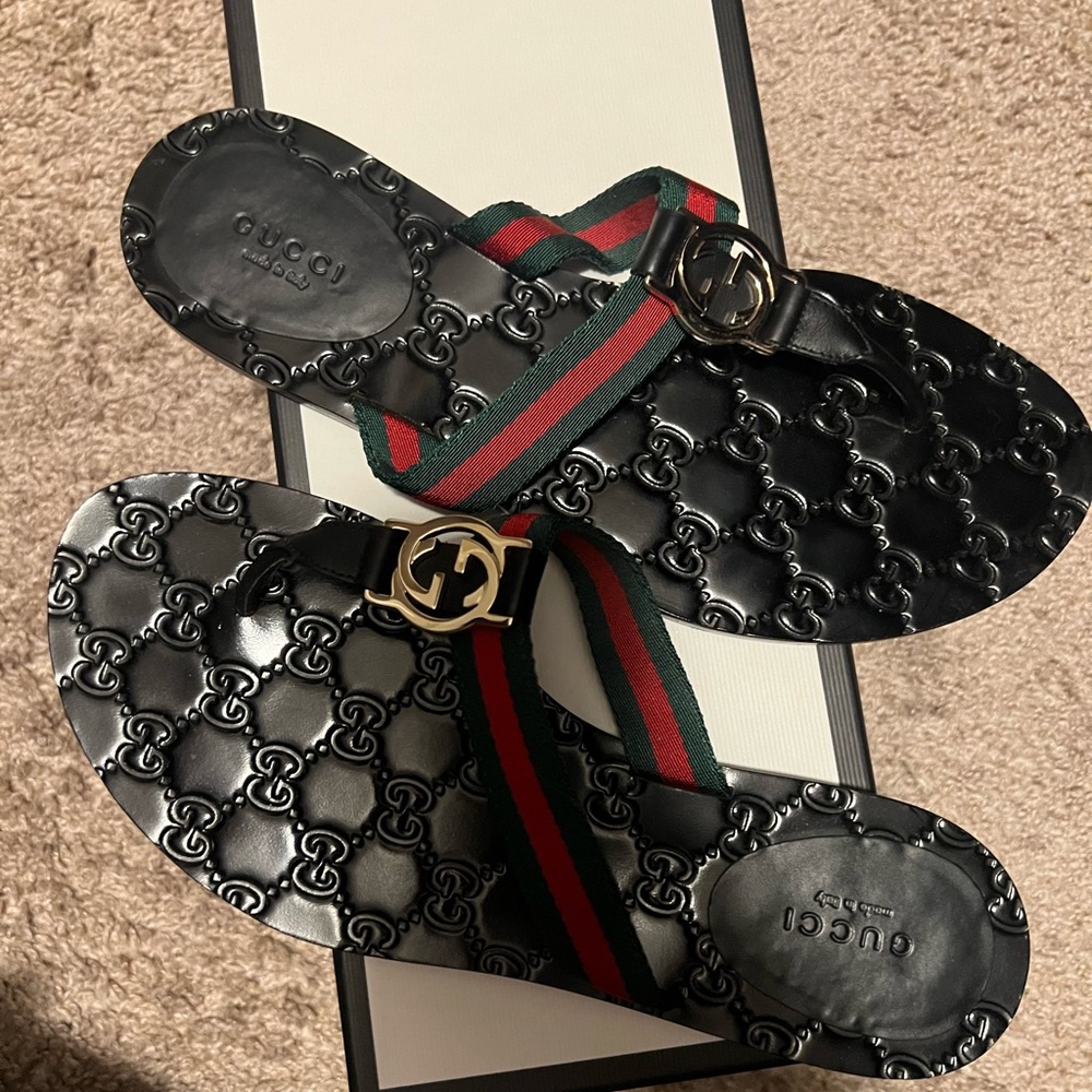 Women Gucci Sandals